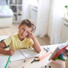 Zaburzenia integracji sensorycznej u dziecka – objawy, przyczyny i terapia