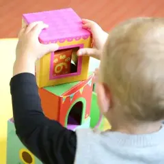 Kiedy dałyście dziecko do żłobka? Odkryj najlepszy wiek na start