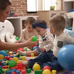 Żłobek prywatny czy państwowy – co wybrać dla swojego dziecka?