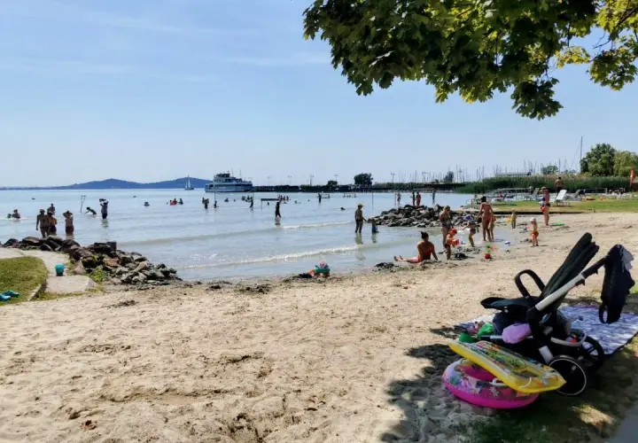 Gdzie najlepiej nad Balaton z dzieckiem? Odkryj idealne miejsca na wakacje