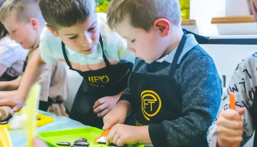 Znaczenie zabawy w rozwoju dziecka: jak wpływa na jego przyszłość