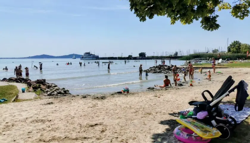 Gdzie najlepiej nad Balaton z dzieckiem? Odkryj idealne miejsca na wakacje